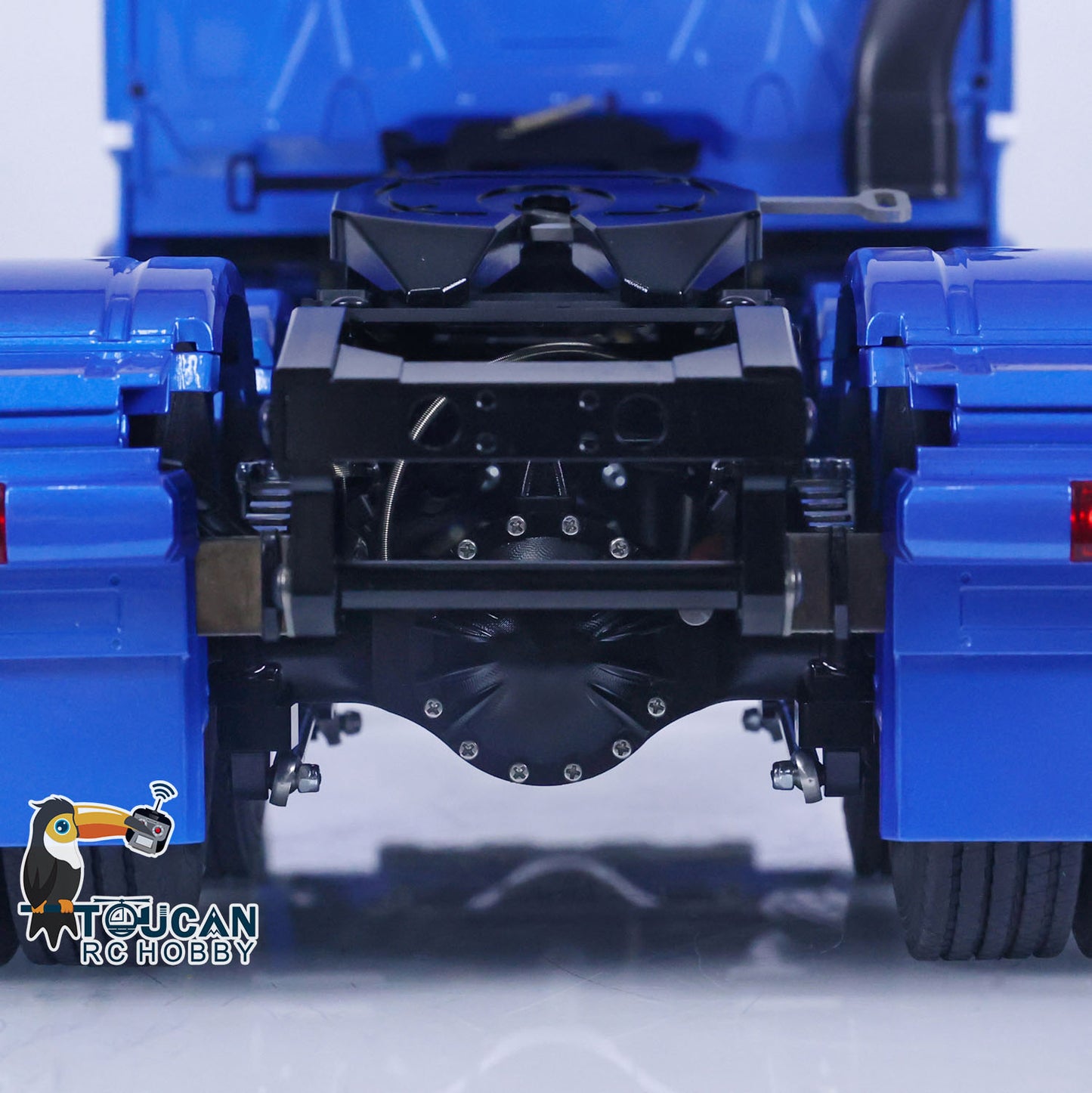 TOUCAN 1/14 6x6 RC tractor truck rear body detail