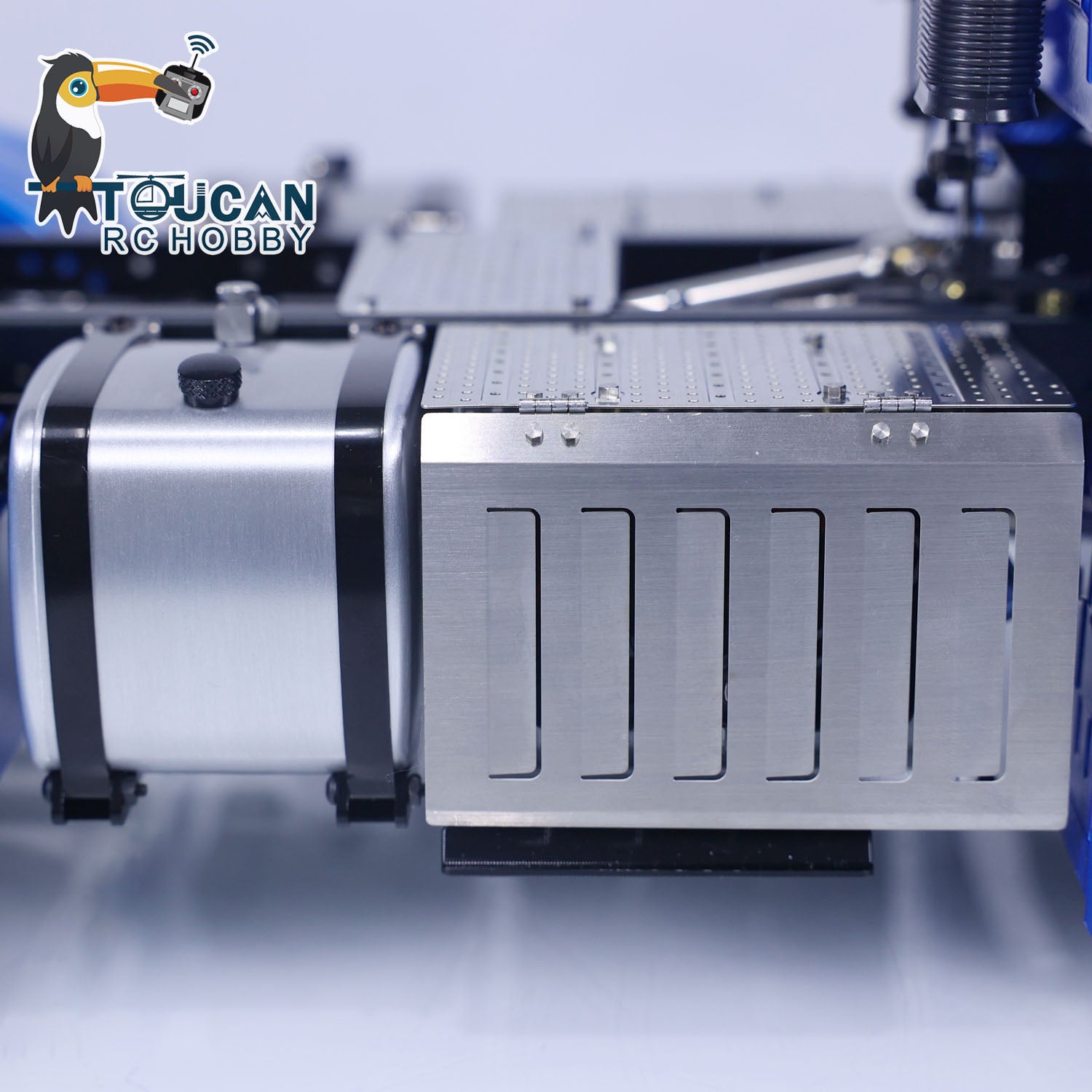 TOUCAN 1/14 metal RC tractor truck tool box detail