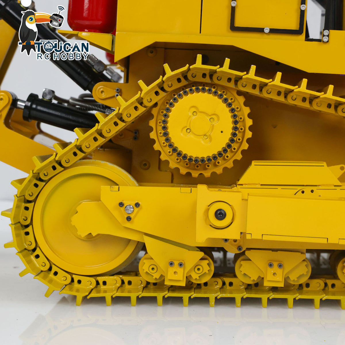 TOUCAN BSM D11T 1/14 Hydraulic Bulldozer Track Drive Wheel Close-Up, Drive Gear & Travel Mechanism Structure Detail