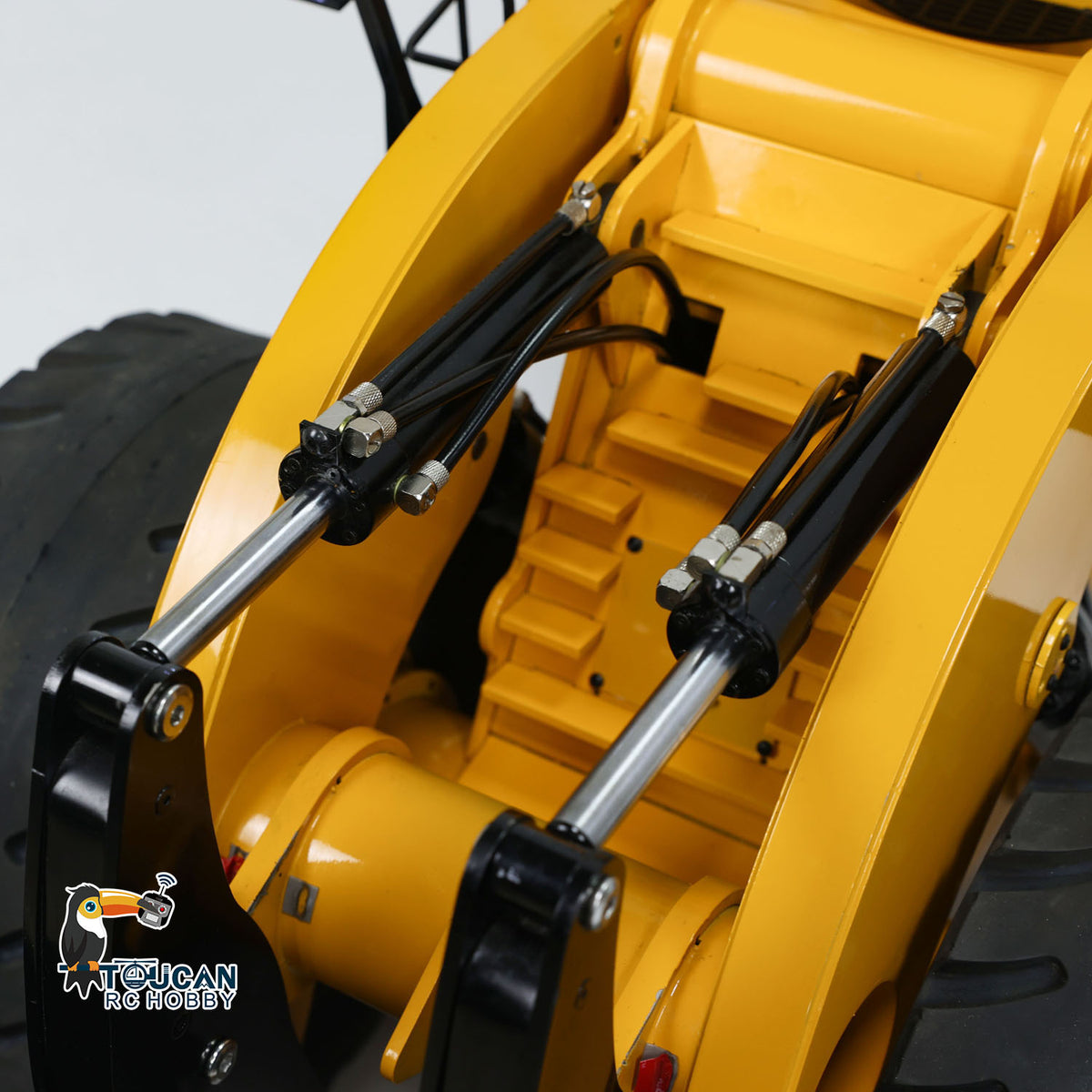 TOUCAN BSM L2350 1/14 Hydraulic Wheel Loader Boom Hydraulic Cylinder Close-Up, Articulated Joint & Hydraulic System Structure Detail