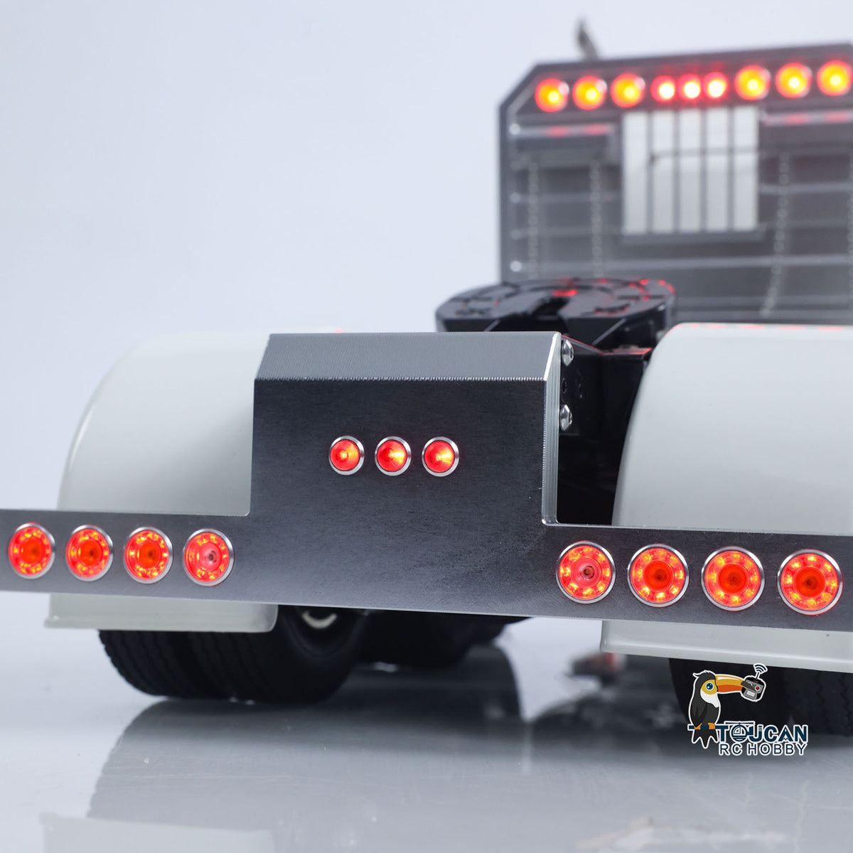 TOUCAN GrandHauler 1/14 8X4 RC Tractor Truck Rear Chassis Bottom View, Tail Lights, Rear Bumper & Rear Axle Structure Detail