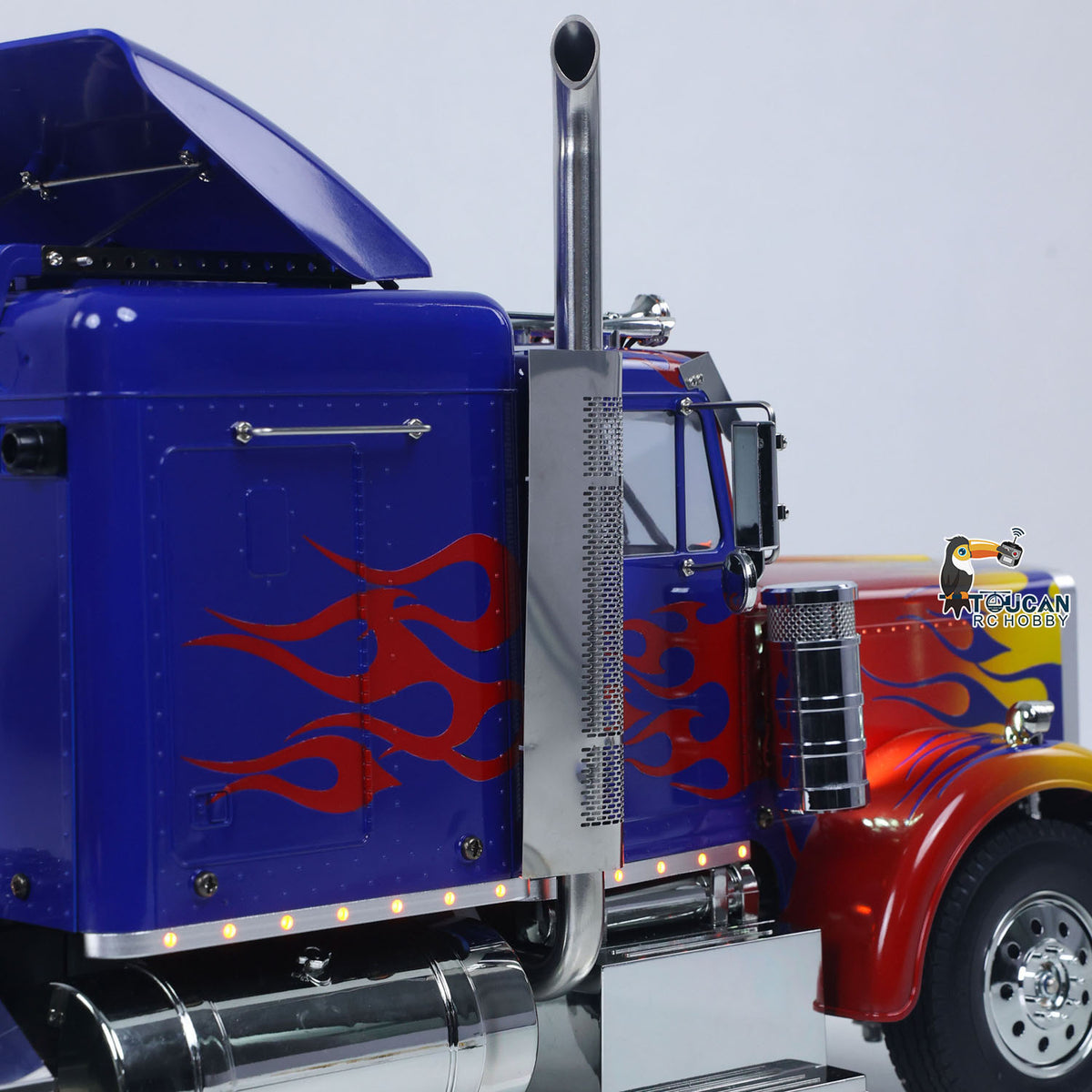 TOUCAN GrandHauler 56344 1/14 RC 6X4 Tractor Truck Side Detail, Flame Pattern Body, Metal Chimney & Chrome Trim Accessories