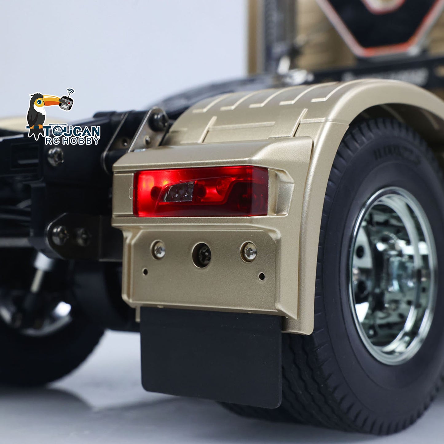 TOUCAN Modified TAMIYA Chassis 56379 1/14 4x2 RC Tractor Truck Rear Wheel Hub and Taillight Close‑Up Shot