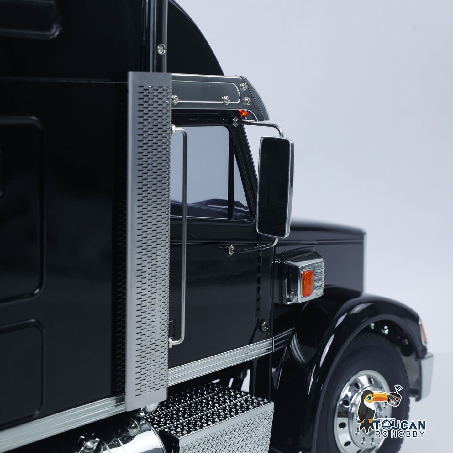 TOUCAN 1/14 RC 56314 6X4 Tractor Truck Cab Side View, Side Step, Air Intake Grille And Gloss Black Painted Door Shell Detail