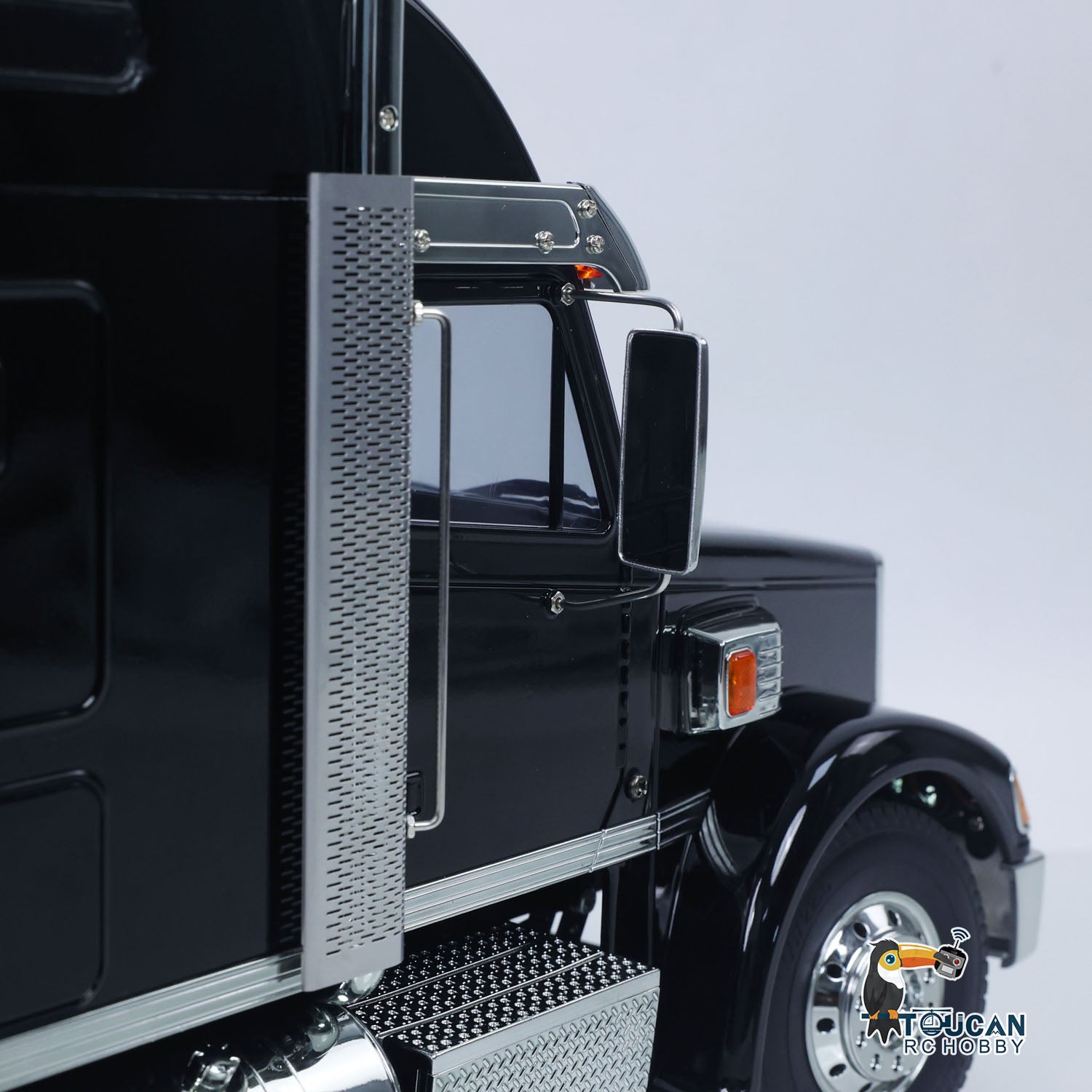 TOUCAN 1/14 RC 56314 6X4 Tractor Truck Cab Side View, Side Step, Air Intake Grille And Gloss Black Painted Door Shell Detail