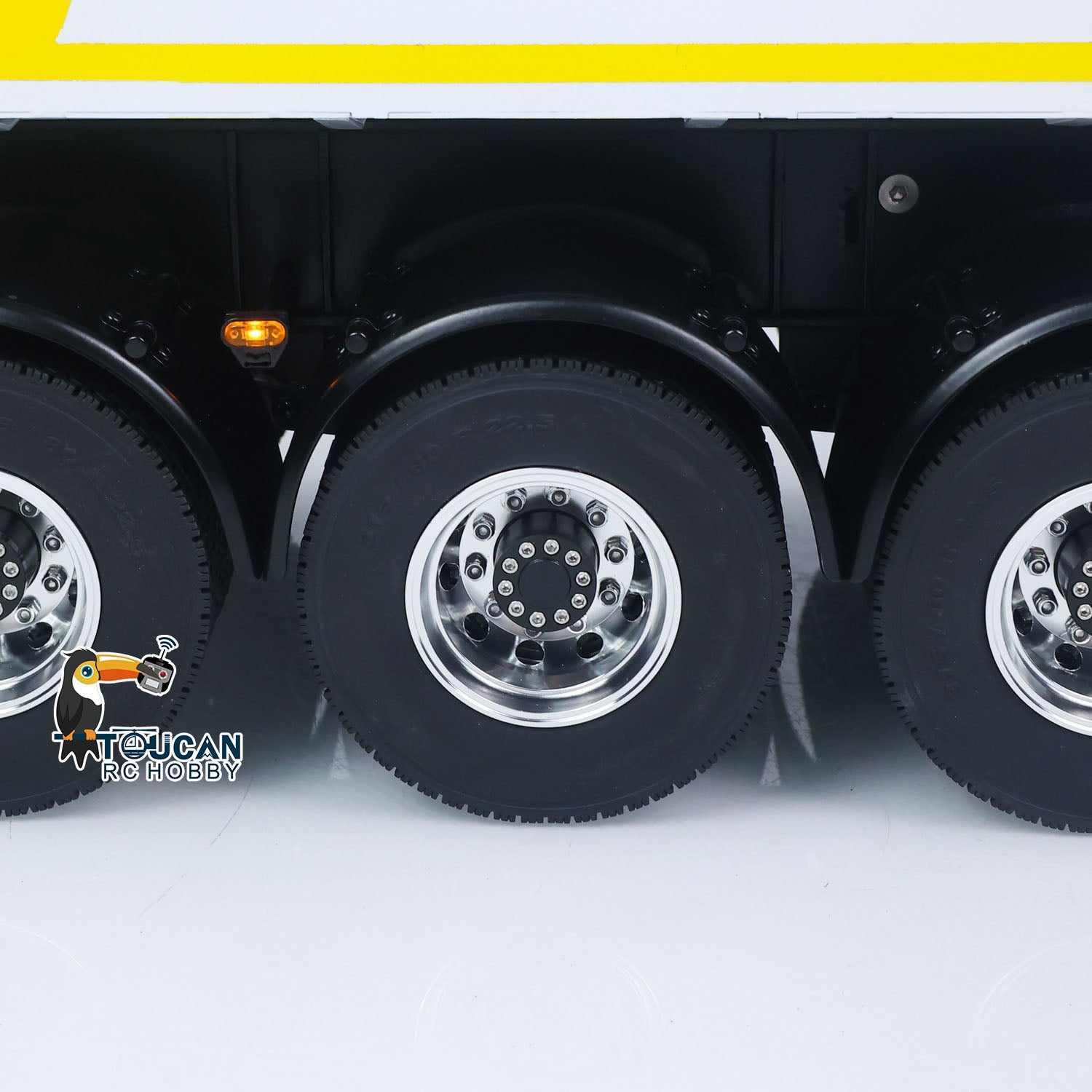 TOUCAN 1/14 RC NW‑3 Tri‑Axle Dump Semi‑Trailer Wheel Close‑Up, Screw‑Fixed Metal Wheel Hub And Heavy‑Duty Rubber Tires, RC Heavy Haul Trailer Chassis