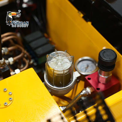 TOUCAN TYMX PC1250 1/8 RC Metal Hydraulic Tracked Excavator Hydraulic Pump Assembly Close-Up, Pressure Gauge & Oil Circuit Components