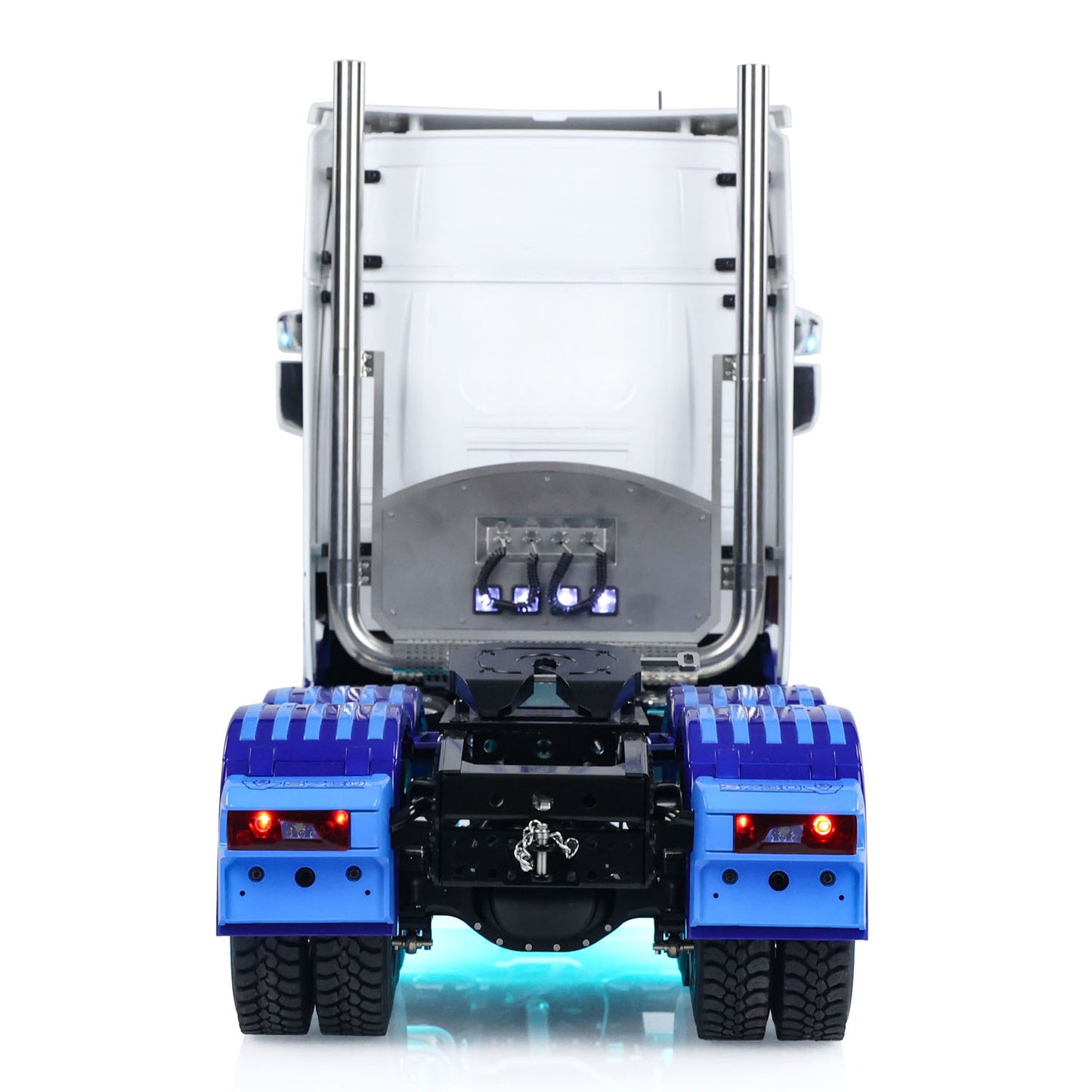 TOUCAN Modified MD 1/14 RC 6x6 Tractor Truck Straight Rear View, Rear Mudguard, Taillight Assembly, Metal Chassis And Connection Hitch Detail