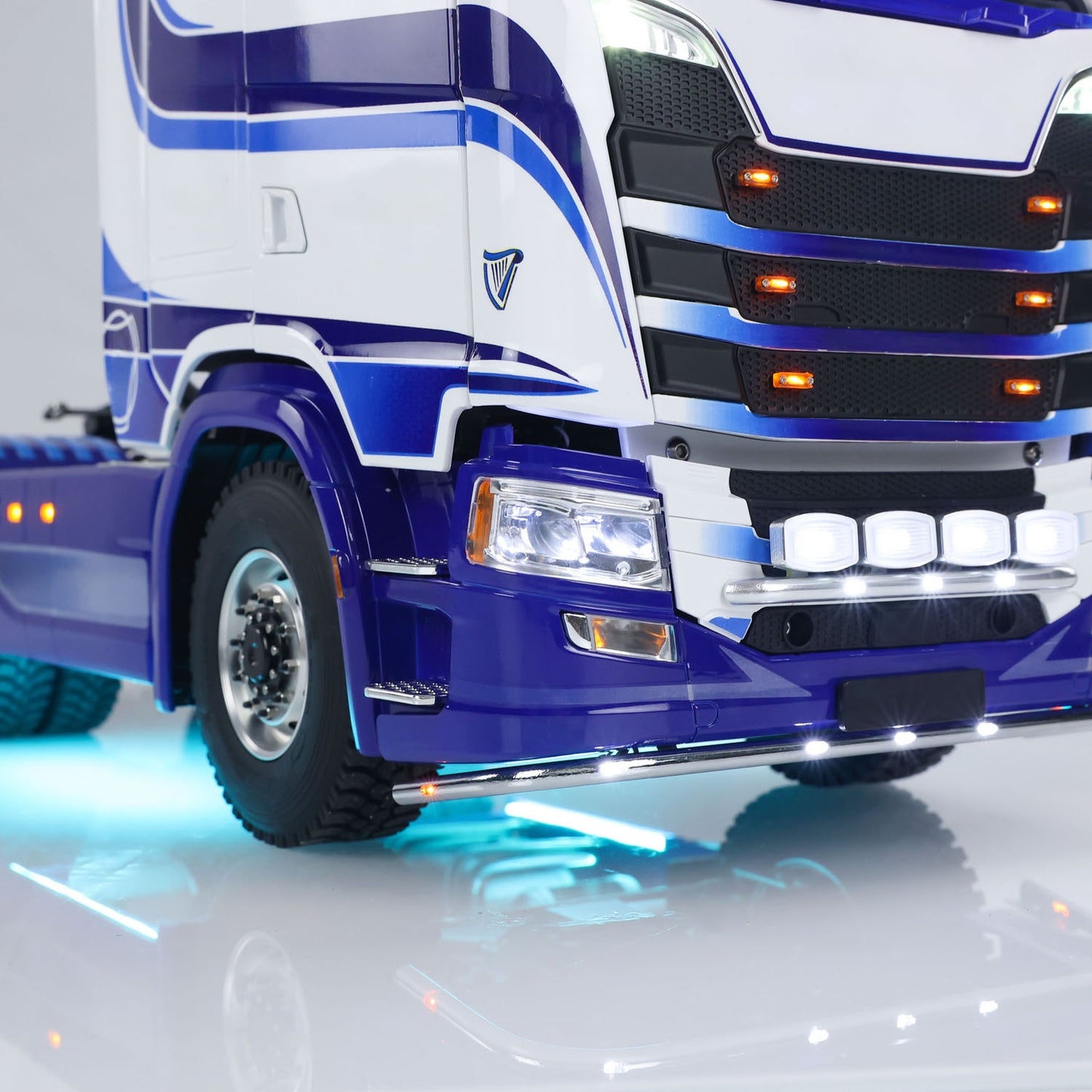 TOUCAN Modified MD 1/14 RC 6x6 Tractor Truck Front Cab Partial Close‑Up, Grille Lamp, Bumper Bottom Light, Blue‑White Painted Body Shell With Decals