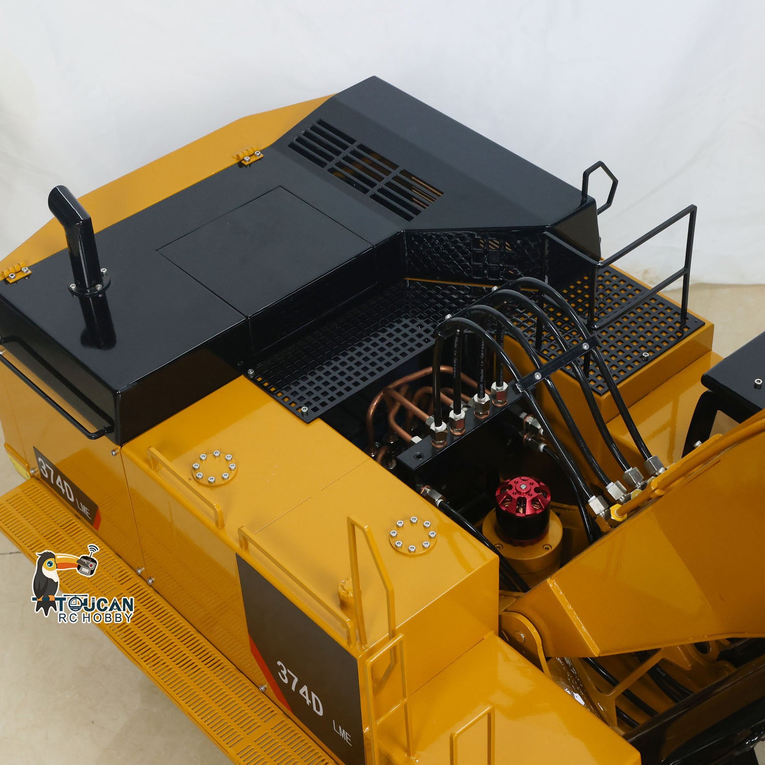 TYMX 1/8 hydraulic RC crawler excavator rear body detail