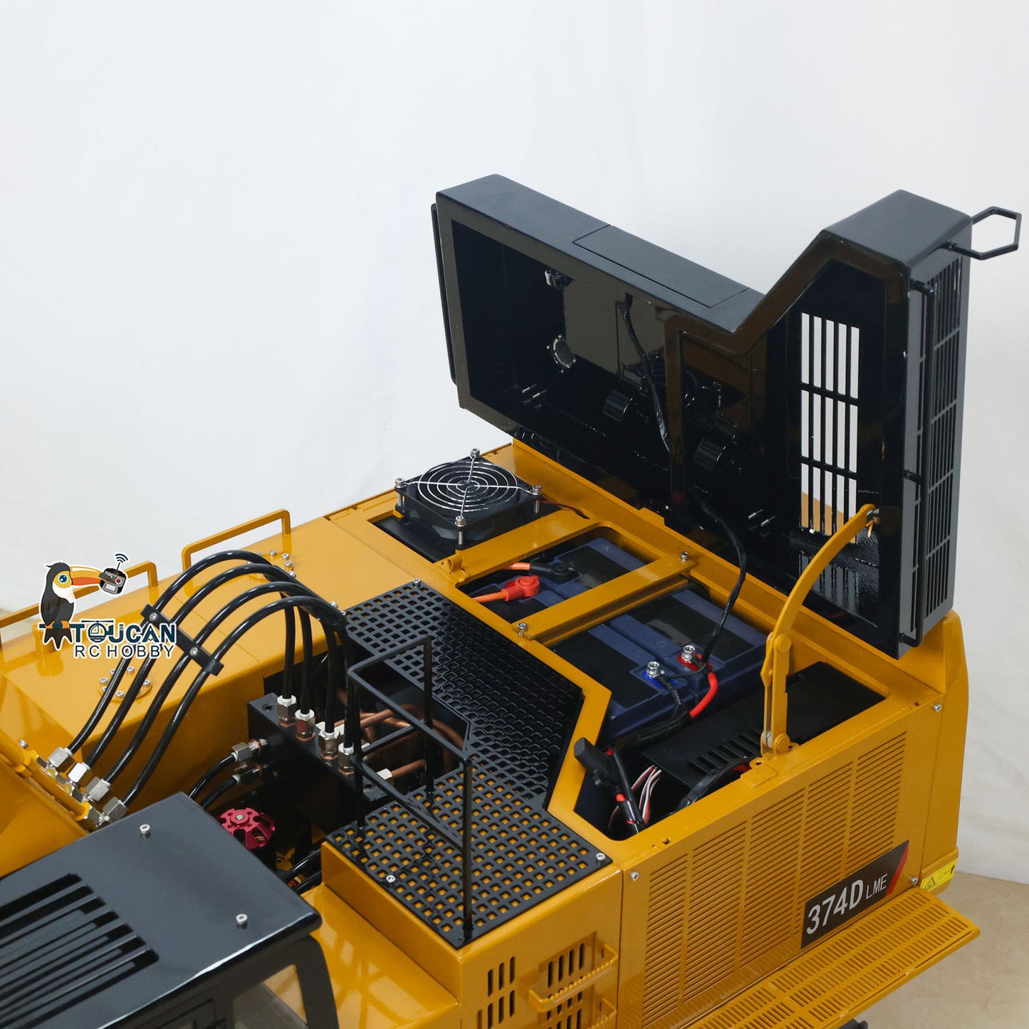 TYMX 1/8 hydraulic RC excavator battery compartment cover detail