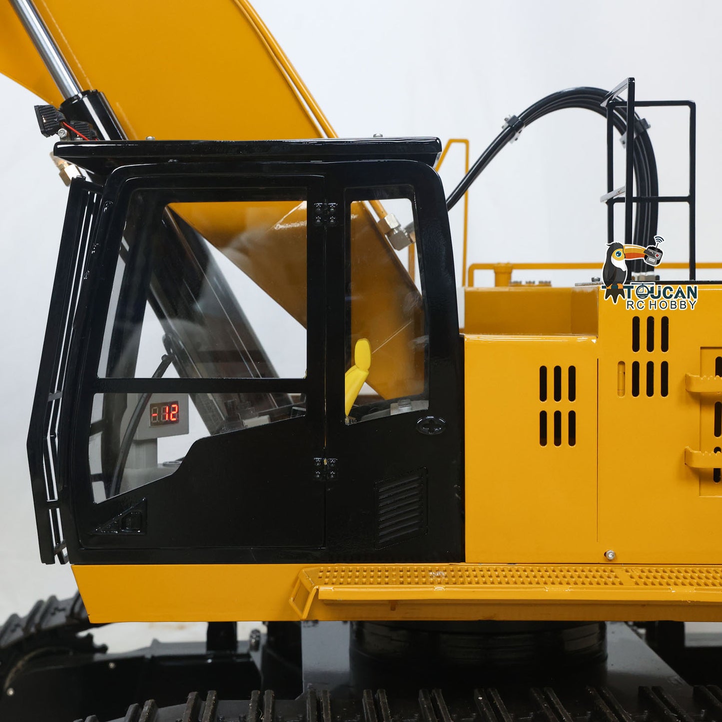TYMX 1/8 metal hydraulic RC excavator cab side detail