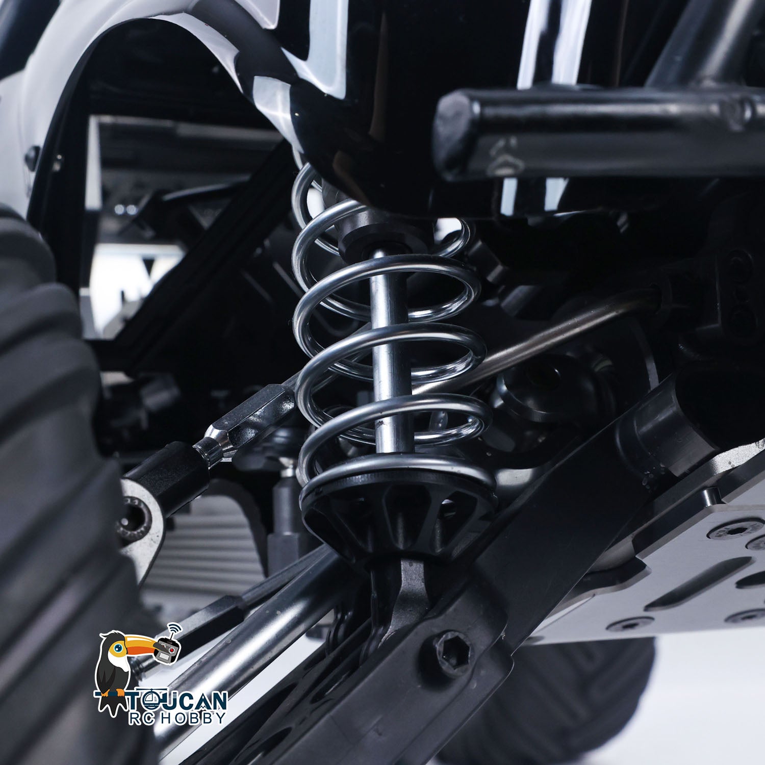 UFRC GR1Pro 1/5 metal RC crawler suspension system detail