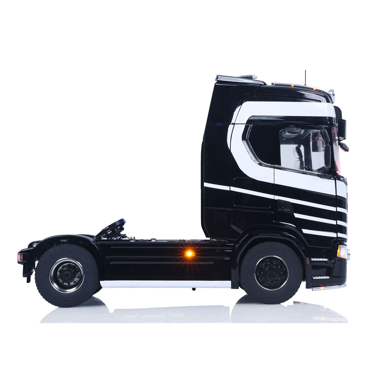Unitru 05 770S 1/14 Heavy Duty RC Tractor Truck Black White Stripe Edition