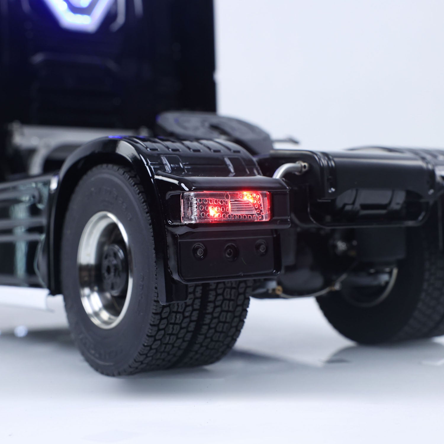 Unitru 05 770S RC Truck Rear Tail Lights and V8 Exhaust Lighting Detail