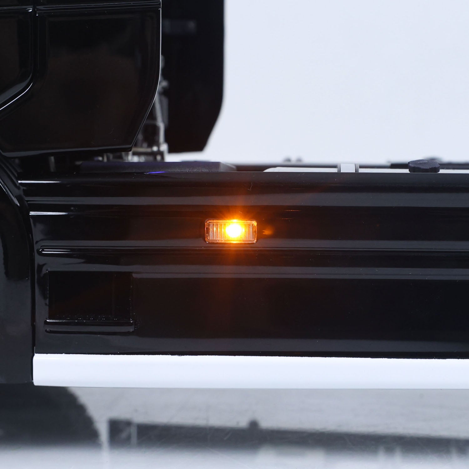 Unitru 05 RC Tractor Truck Side Marker LED Lights Detail