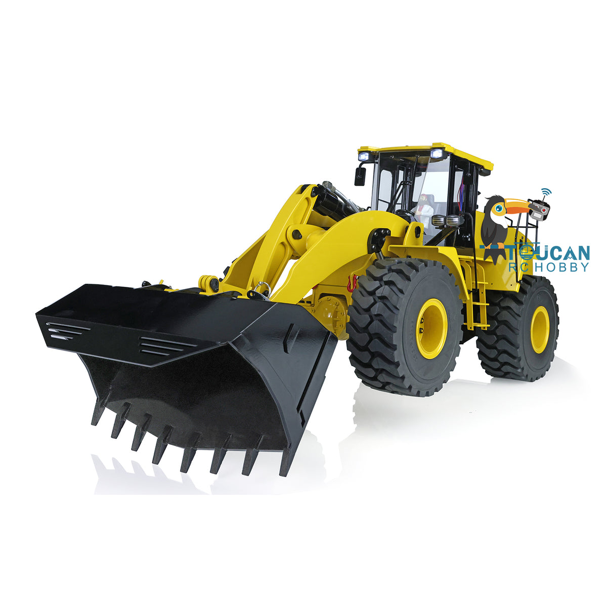 XDRC 470 1/14 Hydraulic Wheel Loader Yellow Left Front View, Bucket Teeth Down Working Pose, 130*45*35cm Max Overall Dimension