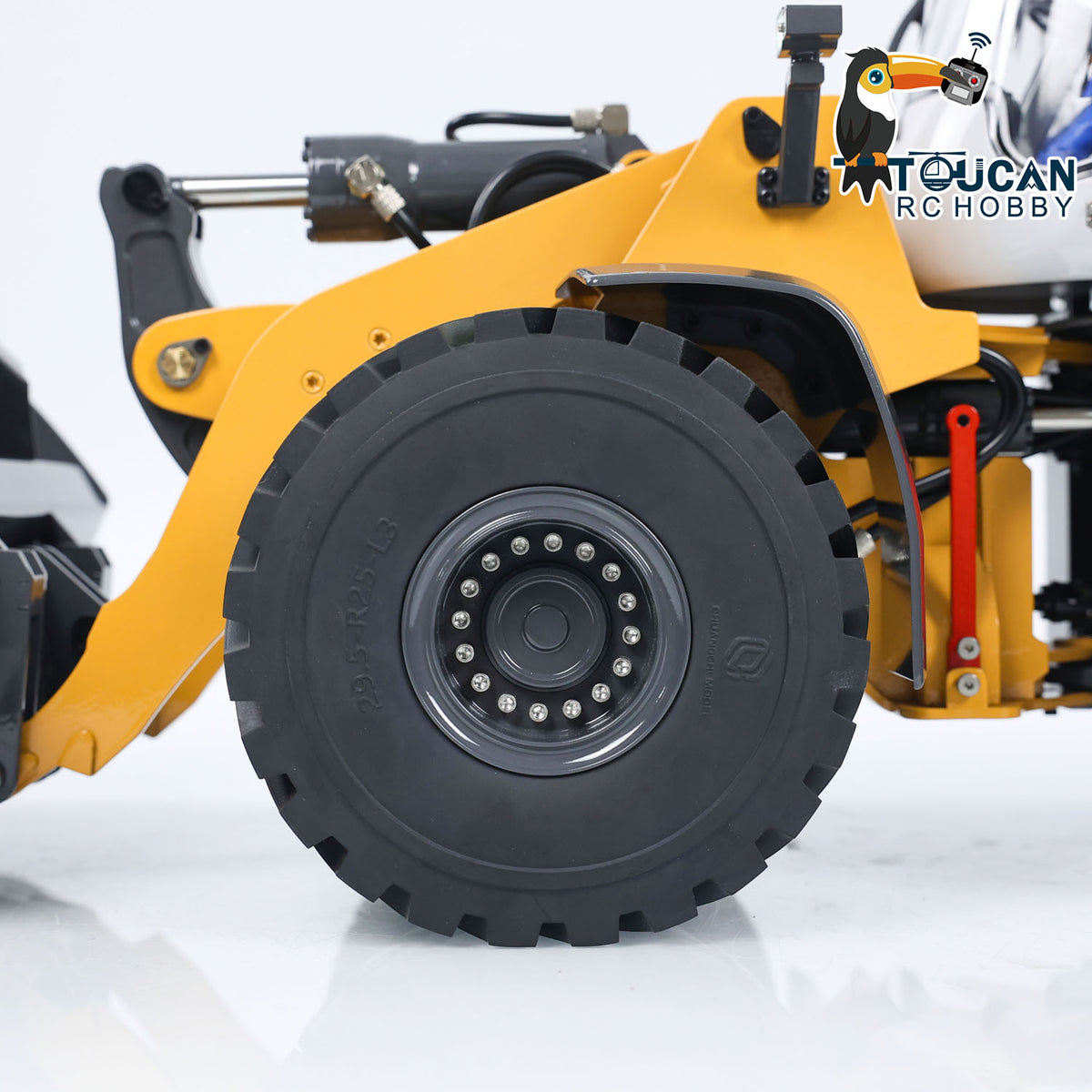 XDRC 580 1/14 RC Hydraulic Wheel Loader Front Wheel & Boom Joint Close-Up, Articulated Steering & Hydraulic Cylinder Structure