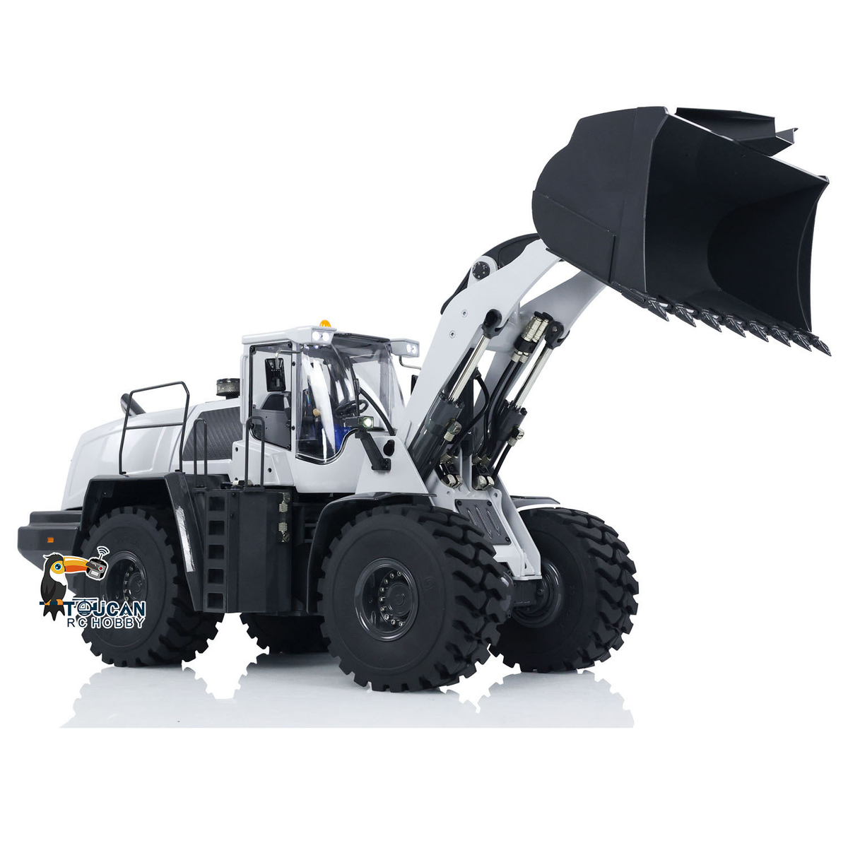 XDRC 580 1/14 RC Hydraulic Wheel Loader White Version, High Lift Bucket Pose, Stainless Steel & Zinc Alloy Durable Build
