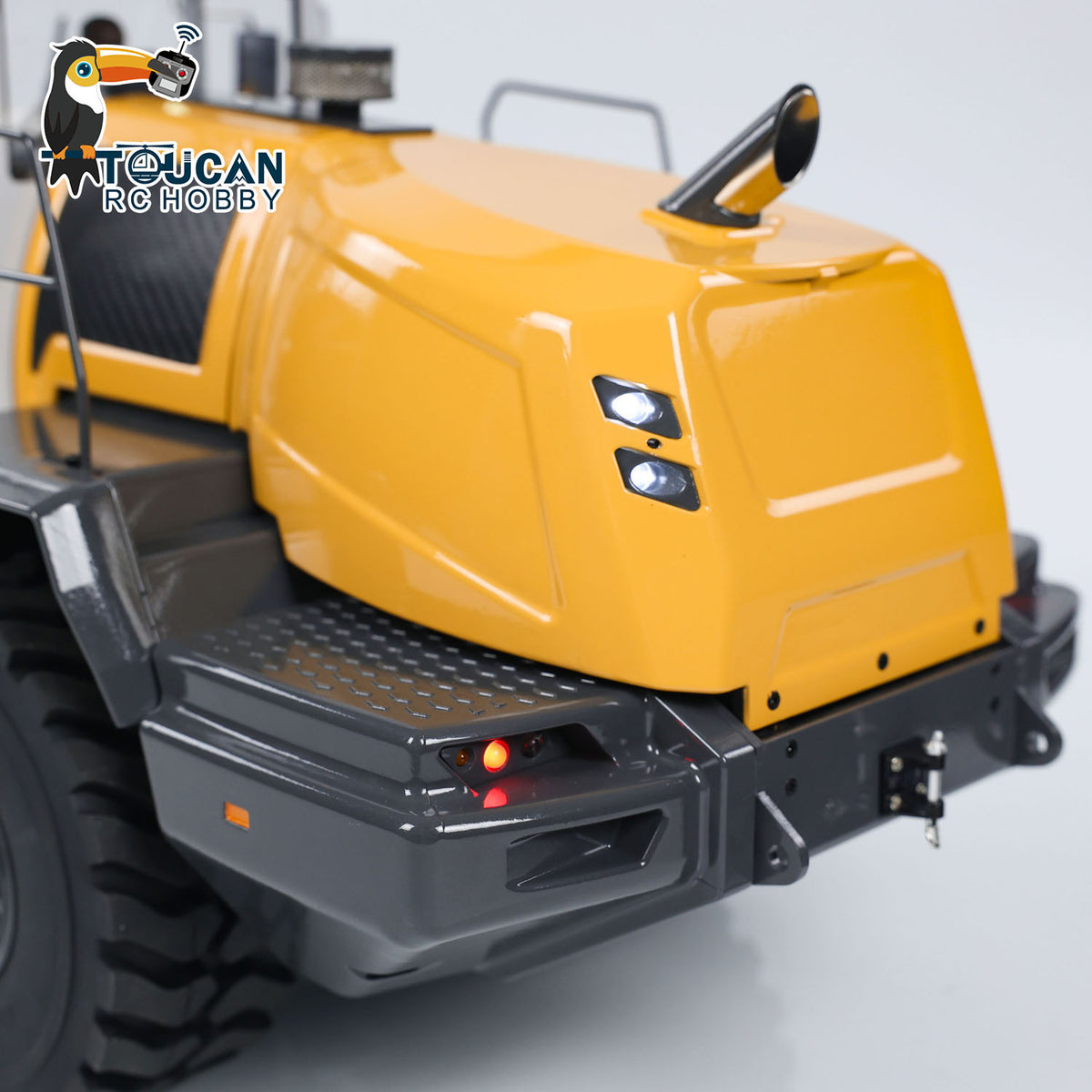 XDRC 580 1/14 RC Hydraulic Wheel Loader Yellow Right Rear Side View, Rear Body Panel & Counterweight Structure Detail