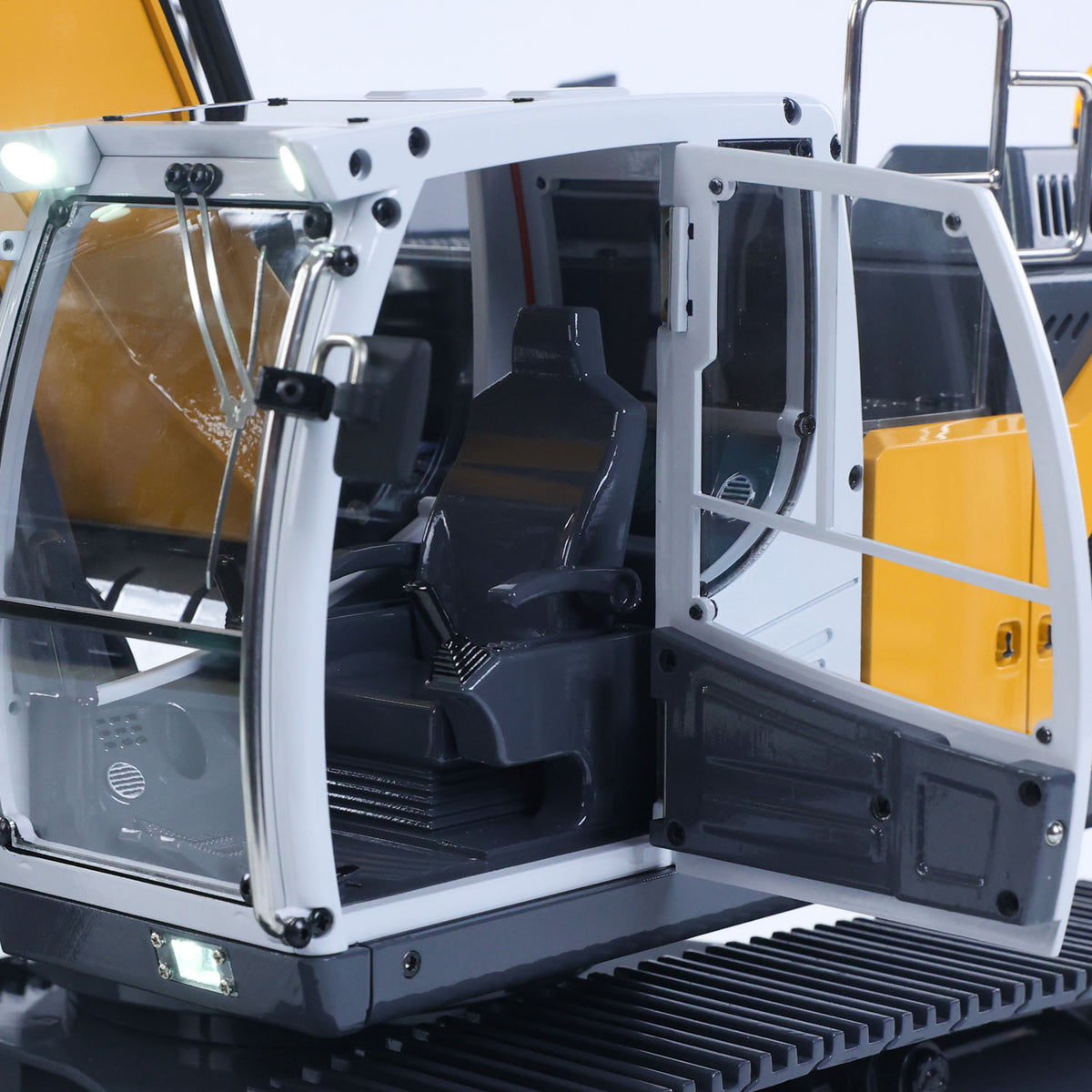 XDRC 945 1/14 Hydraulic Tracked Excavator Cabin Side Close-Up, Open Door Front View, Detailed Cabin Exterior & Safety Rail Structure
