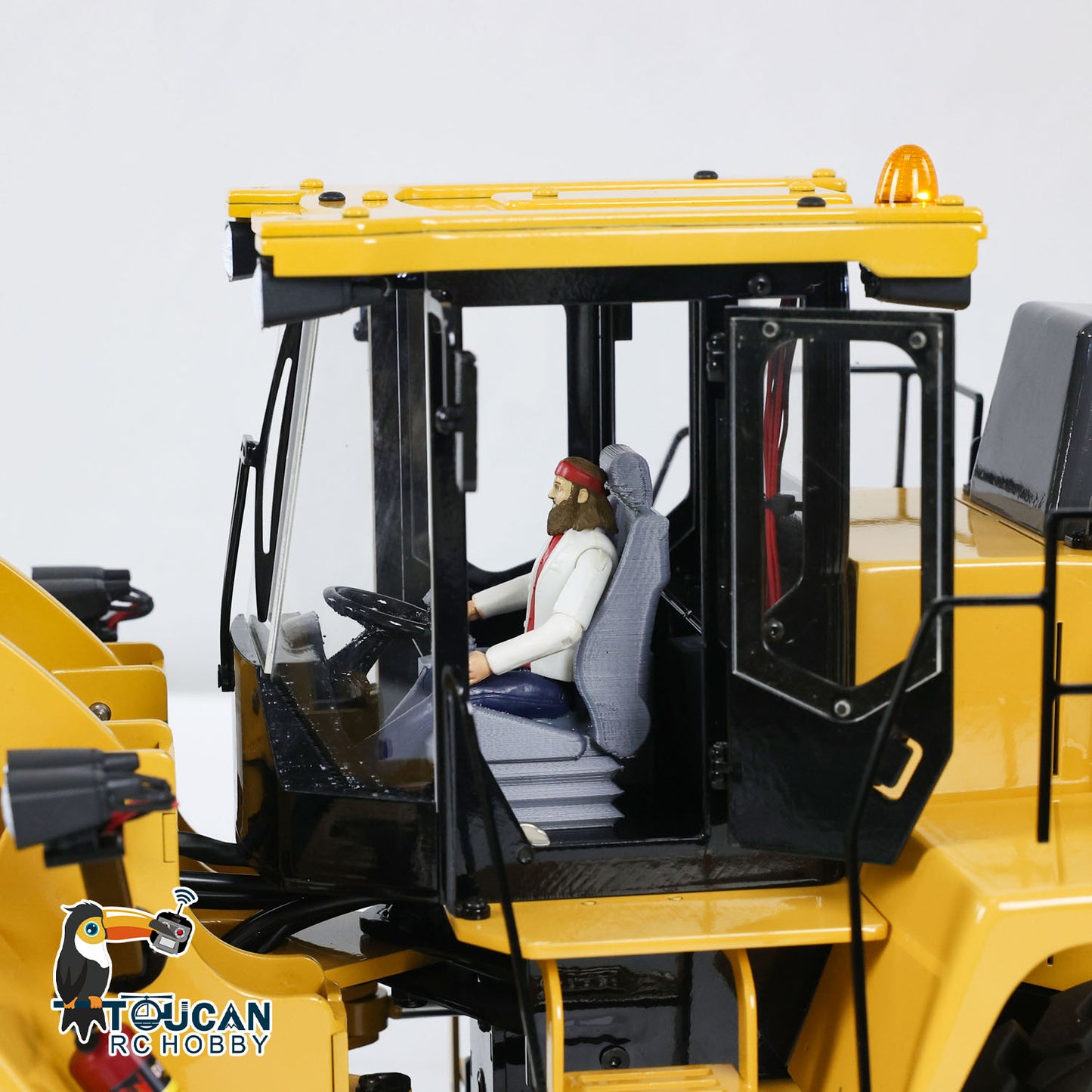 XDRC RC Hydraulic Loader WA470 Opening Cab Door Interior Access Detail View