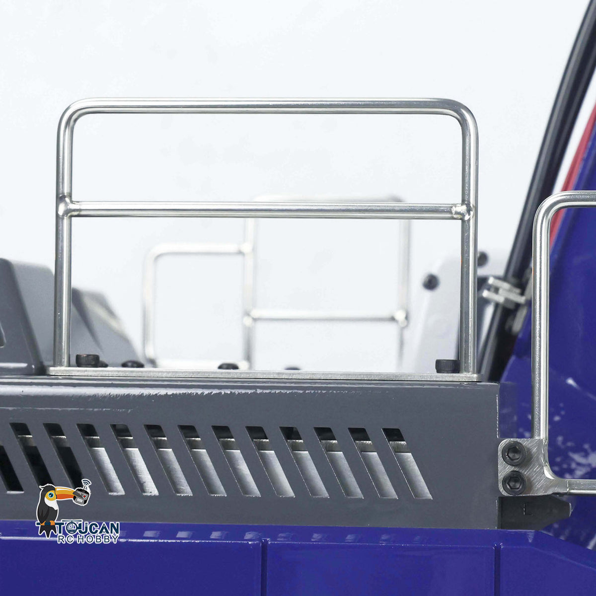 XDRC‑945 1/14 RC Hydraulic Excavator Side Handrail And Ventilation Panel Close‑Up, Simulated Real‑Machine Body Surface Details